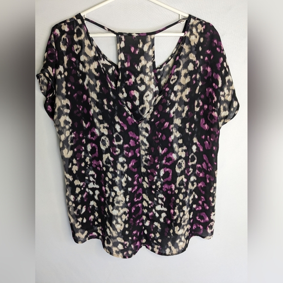 Juicy Couture Women's Blouse Short Flutter Sleeves Sz Medium Round Neck G-2 - Picture 2 of 4